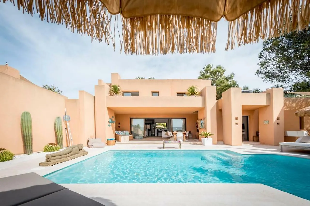 La Villa location