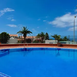 https://apt-costa-adeje-charming-renovated-tenerife.tenerifehoteles.net